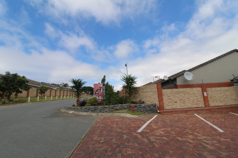 2 Bedroom Property for Sale in Beacon Bay North Eastern Cape